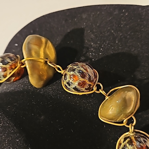 ABRA COUTURE Lucite & Brass Beaded 16" Necklace - Picture 2 of 7